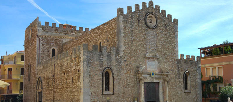 Visit Taormina's Churches