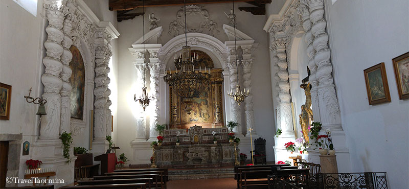 Interno della Chiesa di Santa Caterina d'Alessandria a Taormina Church of Saint Catherine of Alexandria in Taormina