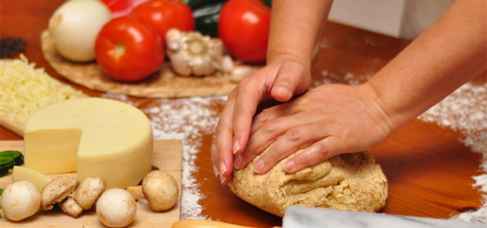 Pizza Making in Taormina