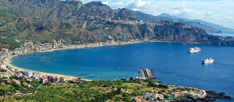 Giardini Naxos Port